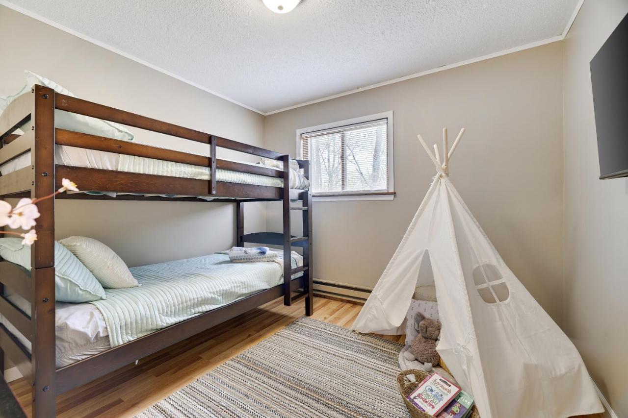 Premier Cozy Cabin - Free Amenities & Comm Indoor Pools Bushkill Εξωτερικό φωτογραφία