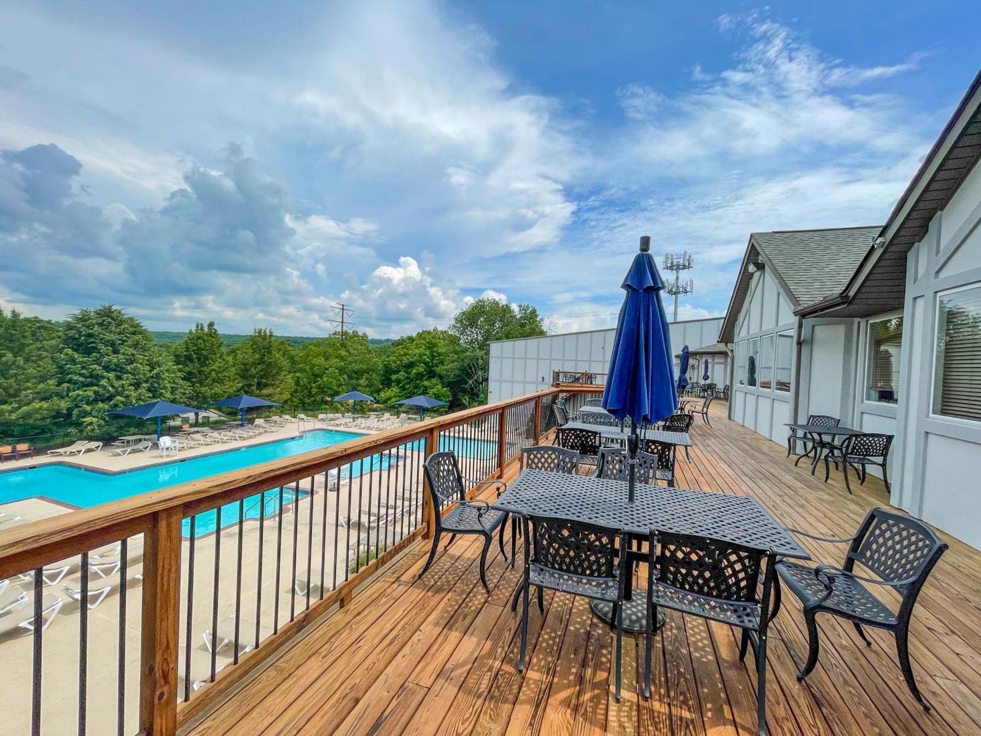 Premier Cozy Cabin - Free Amenities & Comm Indoor Pools Bushkill Εξωτερικό φωτογραφία